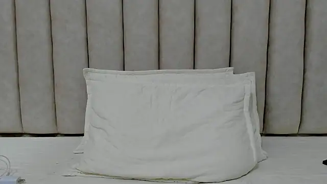 Snapshot of FreyaMoller chatting on October 15, 6:21 pm FreyaMoller online show from October 15, 6:21 pm