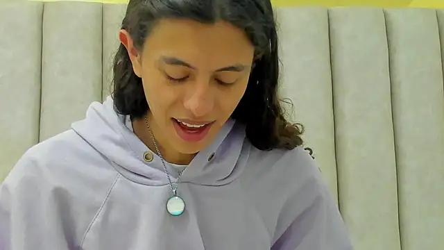 Snapshot of FreyaMoller chatting on October 10, 5:29 pm FreyaMoller online show from October 10, 5:29 pm