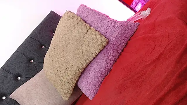 Snapshot of Isabela_cameron_vn chatting on October 4, 6:19 am Isabela cameron vn online show from October 4, 6:19 am