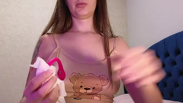 Snapshot of kimmie_meow chatting on October 31, 7:18 pm kimmie meow online show from October 31, 7:18 pm