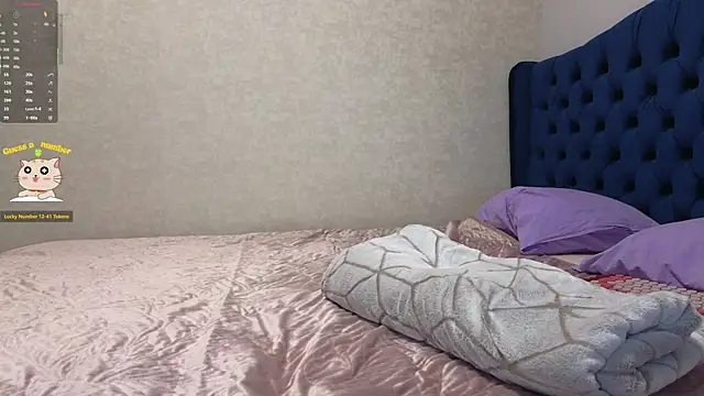 Snapshot of kimmie_meow chatting on September 29, 5:29 pm kimmie meow online show from September 29, 5:29 pm