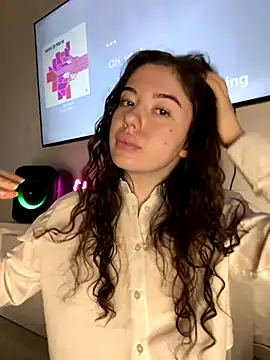 Snapshot of Kimi_Ass chatting on October 30, 10:38 am Kimi Ass online show from October 30, 10:38 am