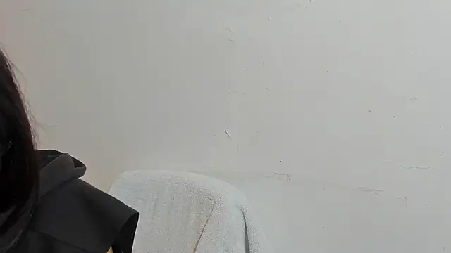 lizzy davis 1 online show from April 15, 3:29 am