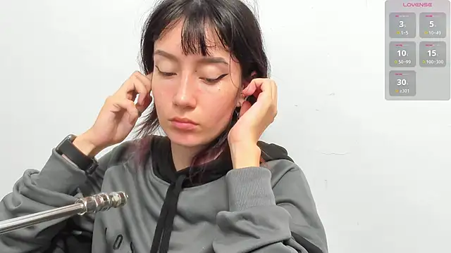 lizzy davis 1 online show from October 8, 3:55 am