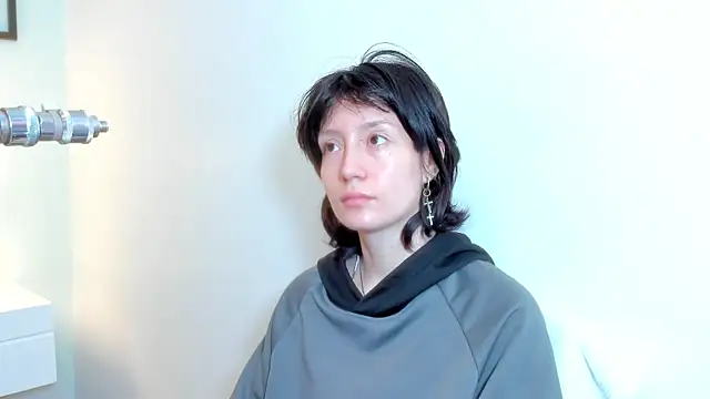 lizzy davis 1 online show from December 22, 4:04 am