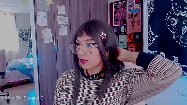 Snapshot of melissahowl chatting on October 23, 9:43 pm melissahowl online show from October 23, 9:43 pm