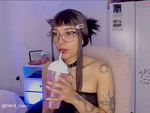 melissahowl online show from January 9, 6:23 pm