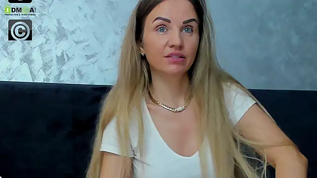 Snapshot of 3lla_Rose chatting on October 5, 8:58 pm 3lla Rose online show from October 5, 8:58 pm