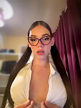 Snapshot of Carlita_cute chatting on October 9, 9:30 pm Carlita cute online show from October 9, 9:30 pm