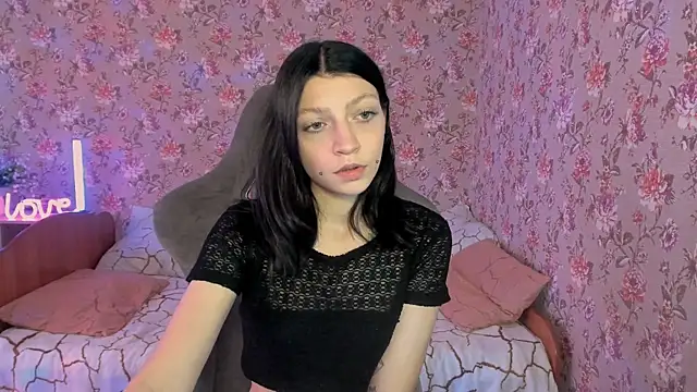 roselolly online show from December 14, 4:29 am