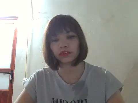 Snapshot of Angela-Eira chatting on October 1, 9:42 pm Angela-Eira online show from October 1, 9:42 pm