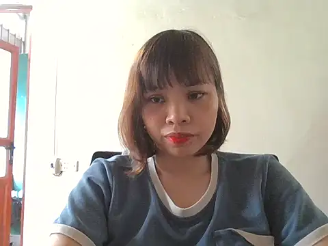 Snapshot of Angela-Eira chatting on October 15, 6:16 am Angela-Eira online show from October 15, 6:16 am