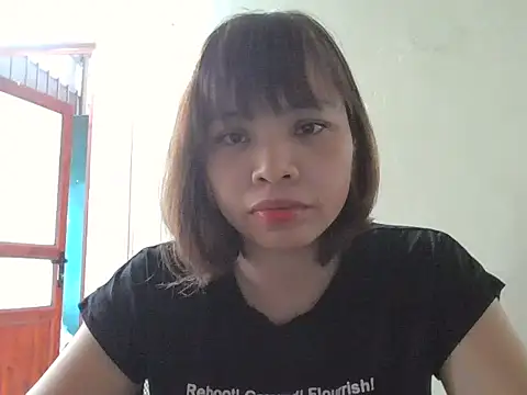 Snapshot of Angela-Eira chatting on October 22, 6:51 am Angela-Eira online show from October 22, 6:51 am