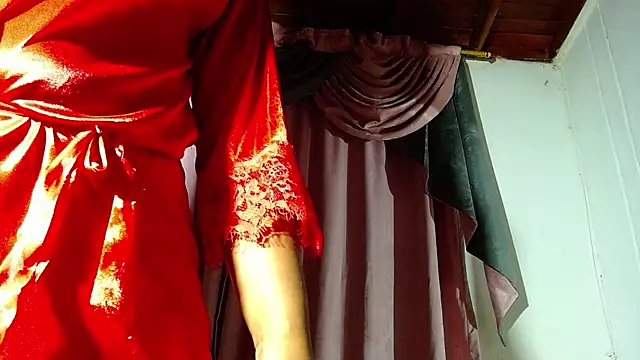 Snapshot of MielSquirt chatting on October 24, 9:49 am MielSquirt online show from October 24, 9:49 am