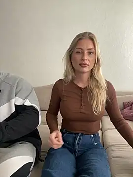 Snapshot of belle98 chatting on October 11, 12:08 pm belle98 online show from October 11, 12:08 pm