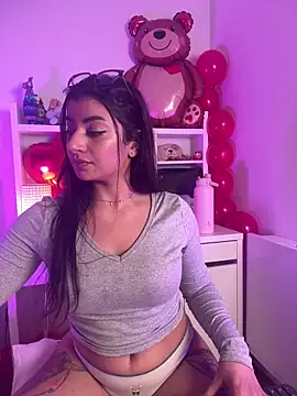 ZoeZayd online show from February 17, 9:14 pm