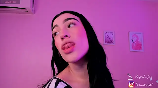 angeel fox online show from April 11, 5:57 am