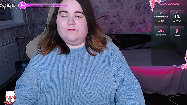 Estelle Hicks online show from October 6, 9:19 pm