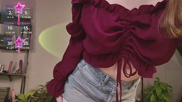 Snapshot of EvaSelin chatting on October 3, 5:23 am EvaSelin online show from October 3, 5:23 am