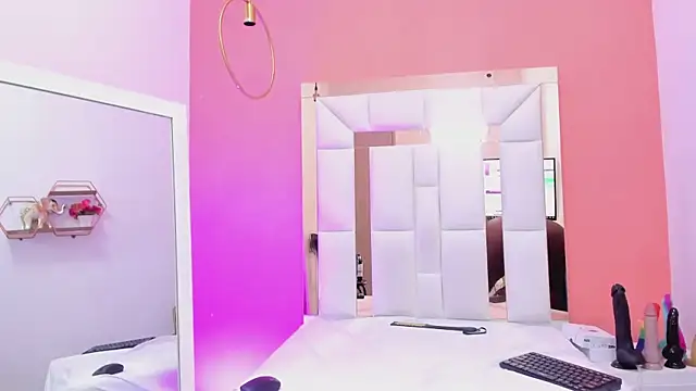 Snapshot of natasha_sexy69 chatting on September 27, 11:28 am natasha sexy69 online show from September 27, 11:28 am