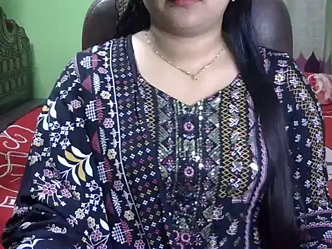 BengaliQueenStar online show from December 20, 5:39 pm
