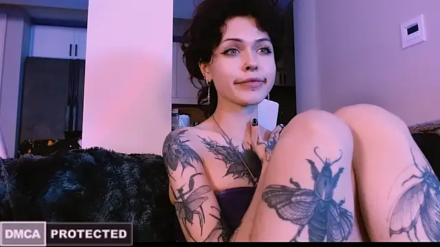 NaughtyLittleFox online show from September 19, 4:33 am