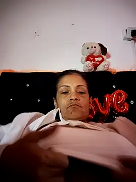 Snapshot of brigitht chatting on October 14, 7:44 am brigitht online show from October 14, 7:44 am