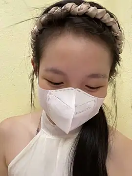 Snapshot of minmin2kk5 chatting on October 18, 5:04 pm minmin2kk5 online show from October 18, 5:04 pm