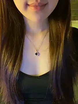 minmin2kk5 online show from March 5, 3:30 pm