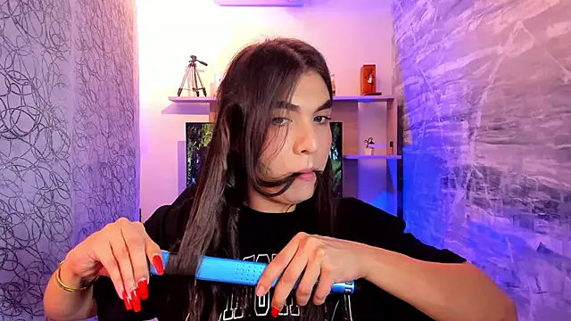 saracaball  online show from February 12, 5:20 am