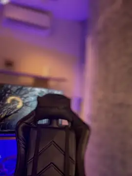 saracaball  online show from March 11, 7:45 am