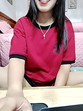 Snapshot of cream1299 chatting on October 8, 11:47 am cream1299 online show from October 8, 11:47 am