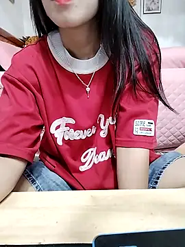 Snapshot of cream1299 chatting on September 20, 12:25 pm cream1299 online show from September 20, 12:25 pm