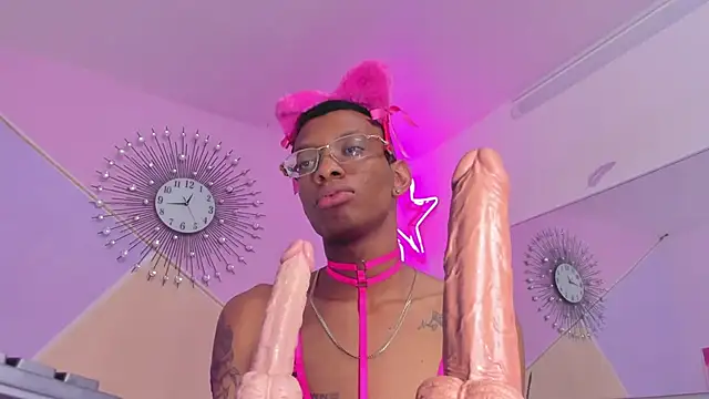 Tiffany Valentine15 online show from November 22, 1:25 pm