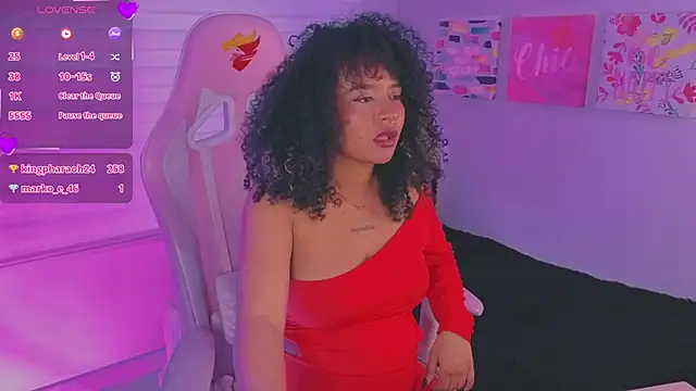 Snapshot of keyla_roberts777 chatting on October 2, 10:26 pm keyla roberts777 online show from October 2, 10:26 pm