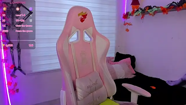 Snapshot of keyla_roberts777 chatting on November 1, 9:52 pm keyla roberts777 online show from November 1, 9:52 pm