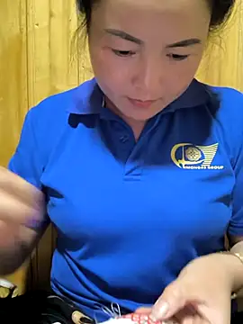 Snapshot of Sweetlove_77 chatting on October 7, 9:57 am Sweetlove 77 online show from October 7, 9:57 am