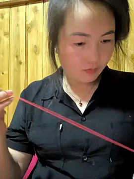 Snapshot of Sweetlove_77 chatting on October 9, 10:19 am Sweetlove 77 online show from October 9, 10:19 am