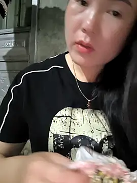 Snapshot of Sweetlove_77 chatting on September 22, 1:04 am Sweetlove 77 online show from September 22, 1:04 am