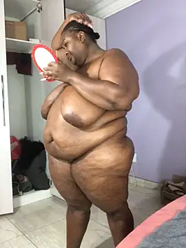 bustytitsxxx online show from November 20, 4:13 am