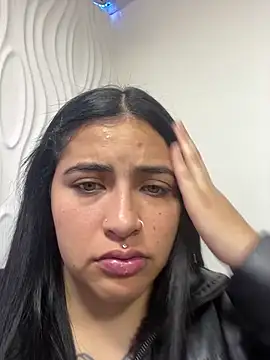  luna torres online show from February 14, 4:14 am