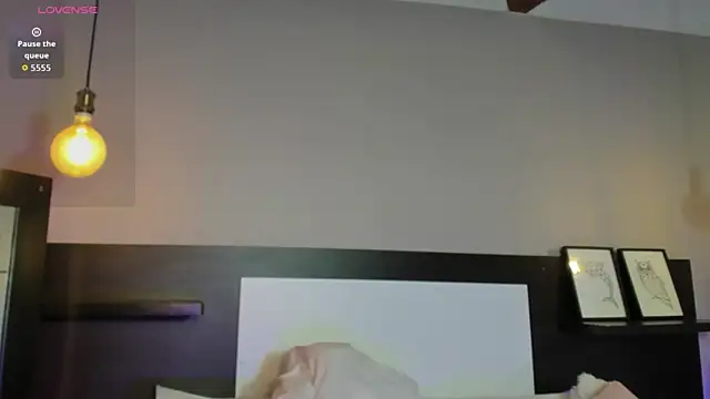 SaraaJhonsonn online show from February 13, 2:51 pm