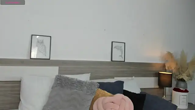 SaraaJhonsonn online show from April 29, 5:30 pm