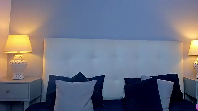 SaraaJhonsonn online show from October 15, 3:25 pm