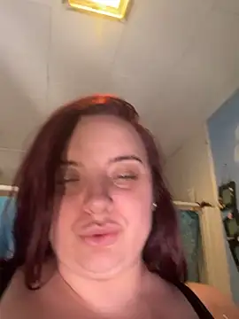 lairarose online show from April 22, 3:14 am