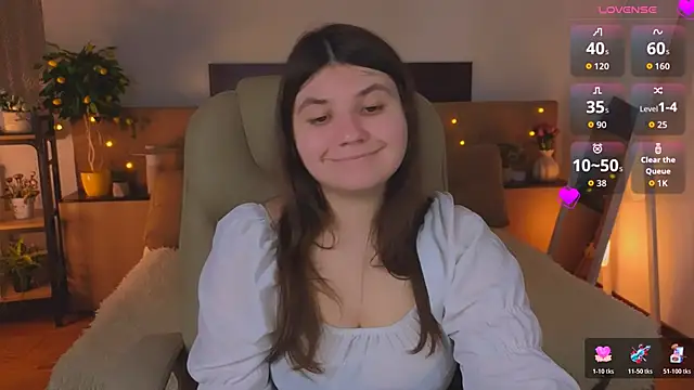 Viola  Shy online show from April 17, 9:50 pm