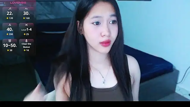 Lin SiYee online show from February 2, 12:37 pm