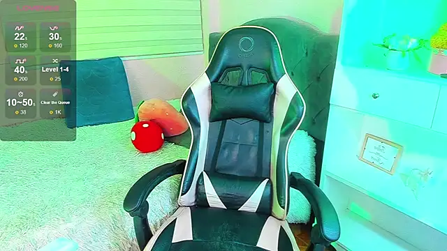 Fernanda   online show from November 25, 6:20 pm