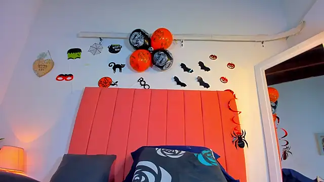 valen rose0 online show from October 29, 12:20 pm