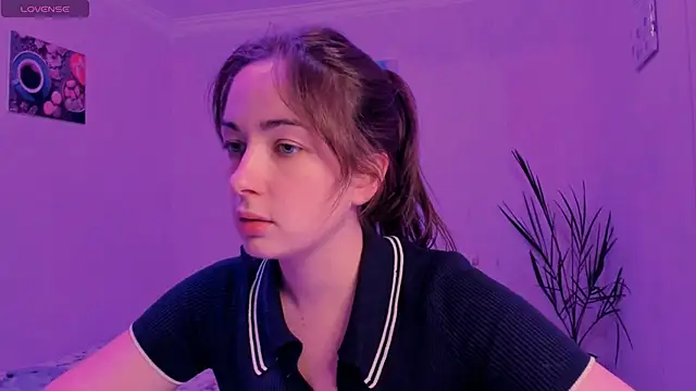 cClandesTina online show from October 11, 9:28 pm